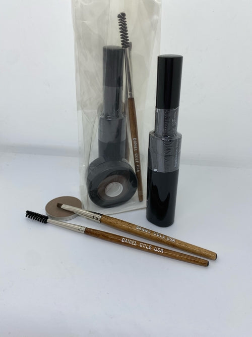 Trusă completă pentru sprâncene / Set profesional pentru sprâncene Ultimate Brow